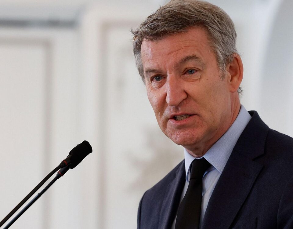 Feijóo quiere un PP más preparado