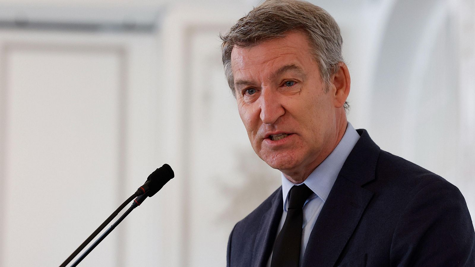 Feijóo quiere un PP más preparado